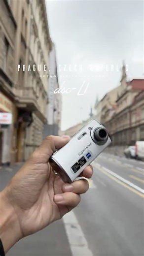 [Prague, Czech Republic / Sony Cyber-shot DSC-L1] Streets of Prague, Czech Republic #camera