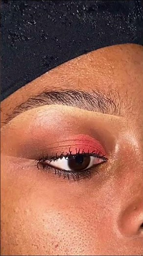 Soft Coral Eyeshadow Tutorial | Clean Blend & Defined Brows