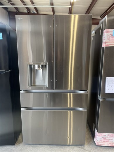 NEW Scratch&Dent LG 26 cu.ft. Counter-Depth Fridge | Refrigerators & Freezers | KSL Classifieds