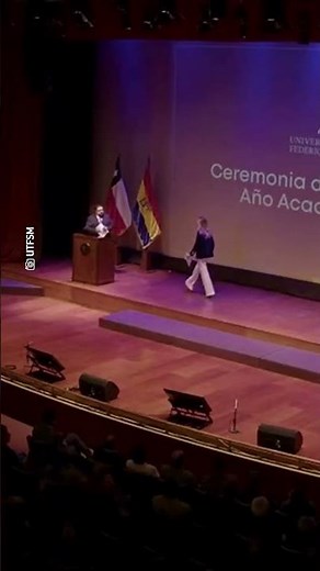 Minister Rincón's response to insult at Federico Santa María University