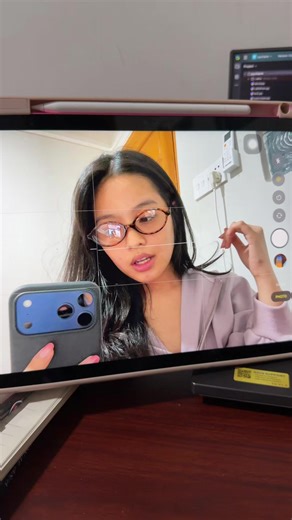 Obsessed with These Glasses and iPad Selfies