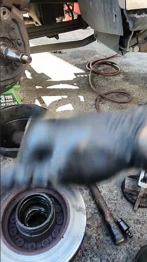 Isuzu NPR abs tone ring removal... the easy way!!!