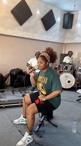 Edmazia Mayembe #sabflix #musica | Sab Flix