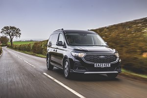 Ford Grand Tourneo Connect Review 2026 | Performance & Pricing