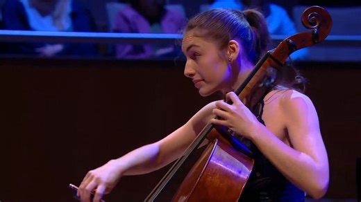 Les prestations d'Anna Meipariani, demi-finaliste du Concours Reine Elisabeth 2026 violoncelle - RTBF Actus