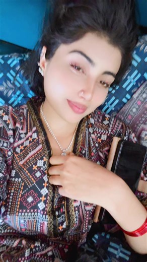 nazneen.khanofficiall (@nazneen.khanofficiall)’s videos with original sound - 🖤