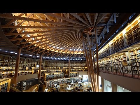 探訪 木々に抱かれ勉学に励む 秋田市 国際教養大学の中嶋記念図書館