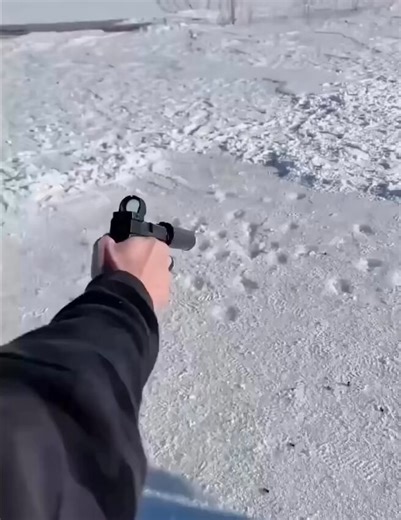 Shooting a bullet into thick snow & seeing the bullet spinning! Not something you see everyday! 🔫💨