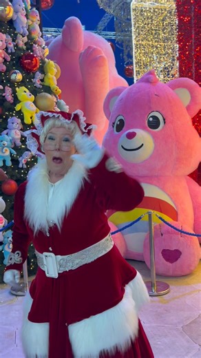 🎉 Melbourne's Christmas Wonderland is now open!🎄 Step inside the ultimate festive experience: 🎅 Santa Photos 🦌 Rudolph’s Barnyard 🎠 Carnival Rides 🧑‍🎄 Mrs Claus Story Telling 📮 North Pole Post Office 🛼 Roller Skating 🤡 Carnival Games 😈 Meet The Grinch 🎭 Live Shows & more! 🎄 Melbourne's Christmas Wonderland 🗓 Now open! Until 24 Dec 📍 Under the Big Top, Caulfield Racecourse 🎟️ FREE Under 3yo. 👉 Melbourneschristmaswonderland.com.au #melbourneschristmaswonderland #MCW #christmasinme