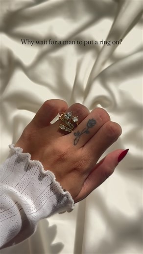 Shellac on Instagram: "Girls it’s time to spoil yourself! . DM for prices . . . . . , . , . #shellacbyshreya #women #shellac #fyp #earrings #diamond #gold"