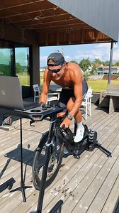 Klar for halvdistanse 💪🏊‍♂️🚴‍♂️🏃‍♂️ Et nytt halvdistanse-triatlon står for tur 🙌 Dette er siste gjennomkjøring før det virkelig gjelder. Kroppen er sliten, hodet er klart – nå handler det om fokus, flyt og tillit til jobben som er lagt ned. #Triatlon #Halvdistanse #TriLife #Treningsglede #Motivasjon #Endurance #SwimBikeRun #RaceReady #HardWorkPaysOff | Iver Anton