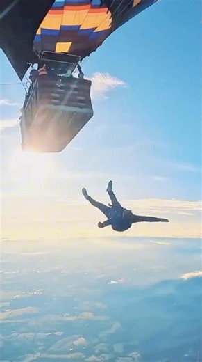 I hope you're not afraid of heights.#Adventure #trending #Skydiving #Popular #YouTubeShortl