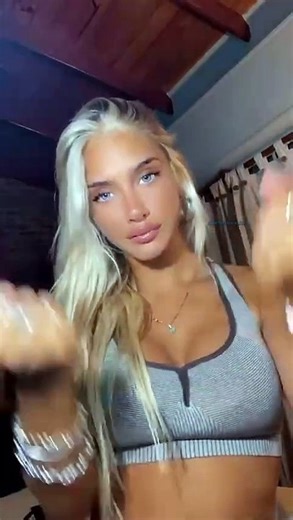 Miss Instagram Gorgeous Women 💃 dazzling lady radiant females breathtaking beauty