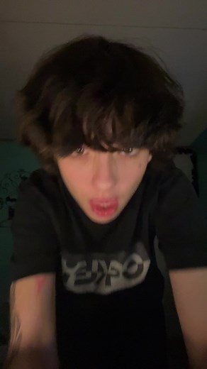 I’m feeling ight been a min since a post wussup yall 💯