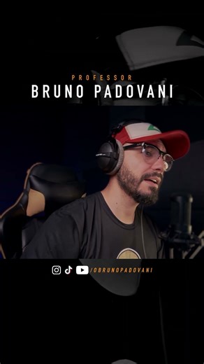 (CORTES) PROFESSOR de CANTO reagindo ao ONE DIRECTION cantando MIDNIGHT MEMORIES (The X-Factor)