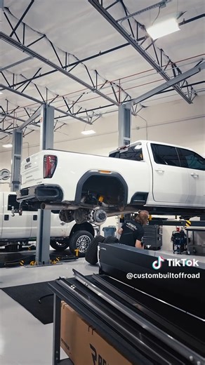 Dialing in this 2025 GMC 2500HD with a full air system upgrade, Train horn setup, and clean custom routing. Another one done the Right way! #custombuiltoffroad #custombuilt_offroad #gmc #liftedtrucks #offroad #4x4 #steering #performance #suspensionsystems #suspensionrepair #truckaccessories #az | Custom Built Offroad