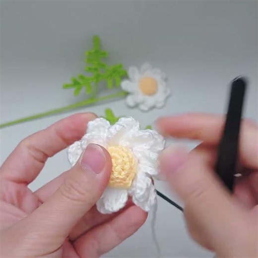 [Finger Garden] Double Chamomile Crochet: Step-by-Step Tutorial (Serrated Leaves Key)