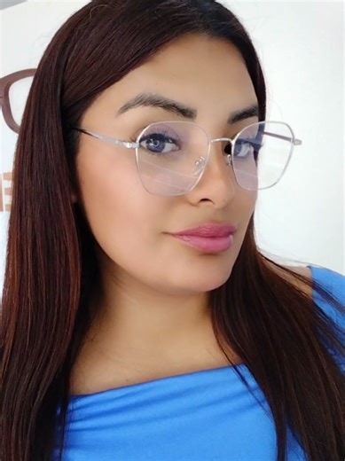 Lentes Hexagonales para Rostros Ovalados y Corazón