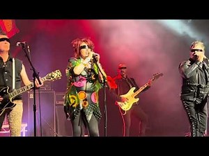 Rezillos Destination Venus live first song of set rebellion 2023