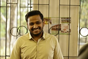 ‘Palthu Janwar’ movie review: Basil Joseph shines in a middling feel-good drama