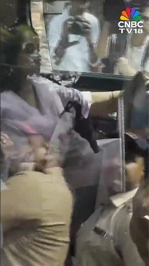 Actor Dharmendra Breathes His Last | Hema Malini & Esha Deol Reach Crematorium | N18S