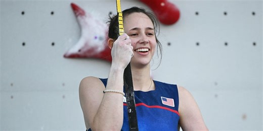 Americans Hunt, Kelly race to qualify in women’s speed heats