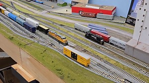 The new Aurora Miniatures 7550cf 60' Boxcars are in! Look at how well they roll! #nscale #modeltrains #midwestmodelrr | Midwest Model Railroad
