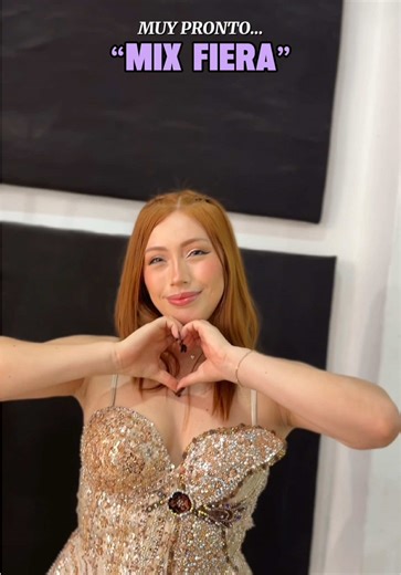 Estreno del Mix Fiera con Paola