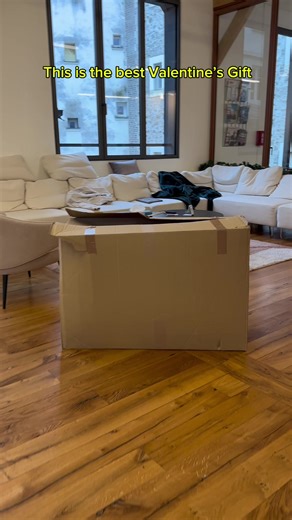 Nothing beats EYEART for Valentine’s Day 🙂‍↕️ #eyes #blueyes #eyecolor #valentinesday #nothingbeatsajet2holiday