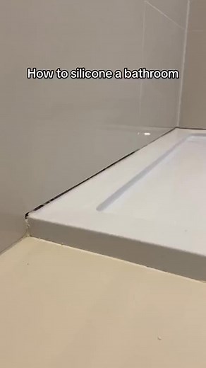 How to silicone a bathroom 😎 - - - - - #tiling #tiles #bathroom #diy #construction #tile #tiler #tilingwork #t | Tommy Clark07