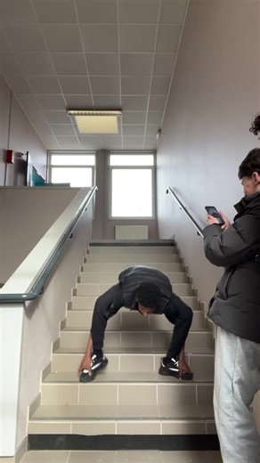 Vidéos de Kalvinjr (@kalvinjr.12) avec som original - pires