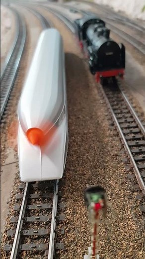 Schienenzeppelin auf der Modellbahn: Flugbahnwagen Anfahrt Beschleunigung, Märklin H0 1:87 analog