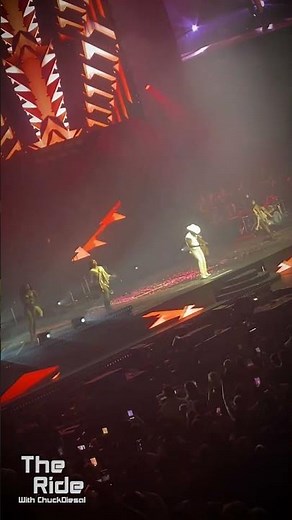 Ne-Yo and His Dancers Light Up the Stage with "Closer" #Live in #Prague