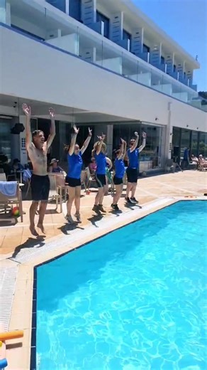 Club Dance 2022: Bouge la Cabeza à Avra Beach