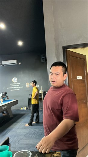 SENTRA BILLIARD TIGARAKSA on Instagram: "adakah ditempat kalian yang seperti ini ? 😮‍💨🤣 Ruko Grand Boulevard Blok S1A No 93-95 , Citra Raya Kab. Tangerang P SENTRA BILLIARD TIGARAKSA (0812-1229-8881) Triraksa Avenue Rk.01 no 12a,12b, & 15, Tigaraksa, Kab Tangerang SETIAP HARI 11.30-03.00 WIB. #billiardindonesia #trickshot #sentrabilliard #tigaraksa #billiardtrickshot"