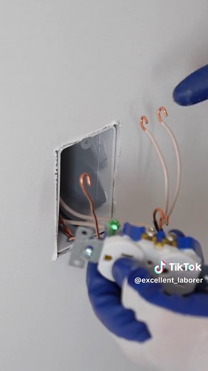 Step-by-Step Guide on Wiring a Wall Outlet