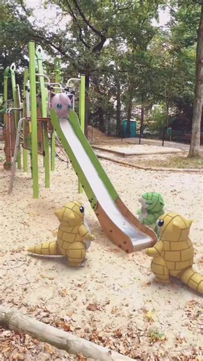 Local Kids Playing at the Park | Pokémon GO Animation