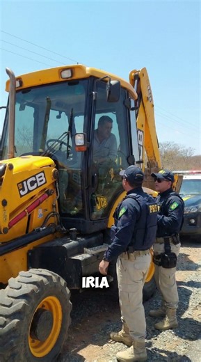 Backhoe driving on the highway 😮 #heavyequipment