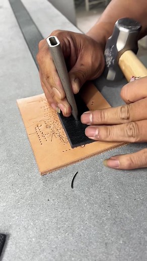 Expert Craftsmanship in Leather Belt Making