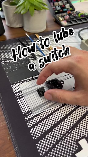 How to lube your mechanical keyboard switch! For beginners! #keebtok #keyboardswitches #switches #keyboard #mechanicalkeyboard