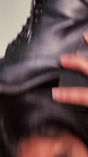 putting a shoe on my head felt weird asf ngl 💋 #tiktokfashionmonth #melaninmagic #transition #southasian