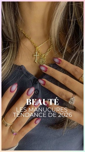 Adieu les manucures nudes passe-partout, 2026 signe le retour de la couleur sur les ongles. Entre les Aura Nails hyper artistiques, le retour de la French rouge ou encore la tendance polka dot, cette année, le nail art est plus désirable que jamais.