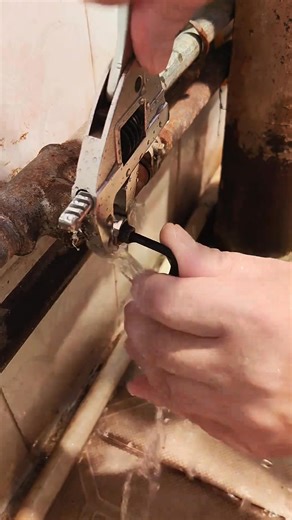 1.6M views · 4K reactions | Broken Pipe Extractor Tool #stormdamage #favoritethings #discountedtoys #lsnci #ondur | PowerTools | Facebook