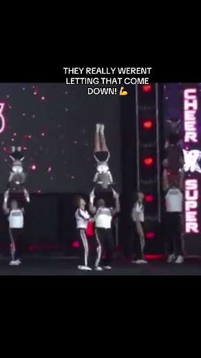 Epic Cheerleading Stunts and Dance Moves