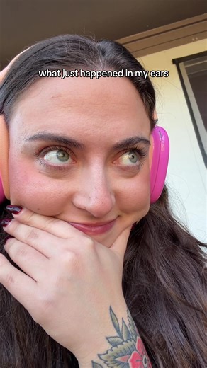 and why is it making my tummy do a backflip (🎧: Passenger Princess by UselessTimidityVA)