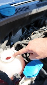 19K views · 44 reactions | ⁉️ Wie oft muss das Frostschutzmittel im Auto gewechselt werden? Diese Frage wird oft von unseren Kunden gestellt. Wir haben für Sie ein Video am Beispiel des Volkswagen Golf Plus aufgenommen. #auto #vw #volkswagen #volkswagengolf #volkswagengolfplus #frostschutzmittel #interessant #rat #lifehacks #wartung | Theautoquest | Facebook