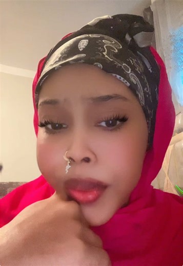 Mesha ku yabe fadhiya yac😂😂#shimbirta #type #somalitiktok #muqdishotiktok #shimbirtayar #foryoupage #fty