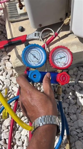 #Ac#Ductable unit gas charging R410A.