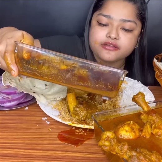 ASMR: EATING SPICY MUTTON CURRY🔥 BASMATI RICE || #shorts #mukbangn#asmreating #mukbangasmr #asmr