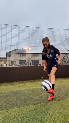 ⭐️ Control ⭐️ Focus ⭐️ Execution Girls Advanced Group Classes ⚡️ Monday 6pm-7pm Friday 6:15pm-7:15pm @aspiringelite x @elite_ballers_official Get involved 📲 | Aspiring Elite